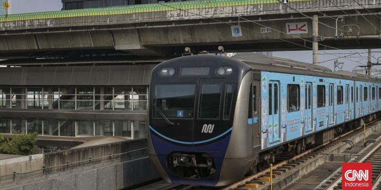 Kasus SMS Blast Pembobolan Kartu Kredit Pengguna MRT Jakarta dengan 4 Tersangka