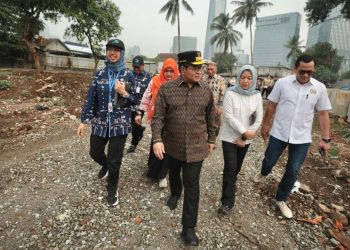 Normalisasi Kali Mampang DKI Jelang Musim Hujan Tinjau oleh Gubernur
