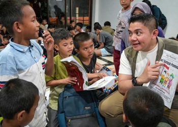 Momen Seskab Teddy Kunjungi Sekolah Rakyat di Cikarang